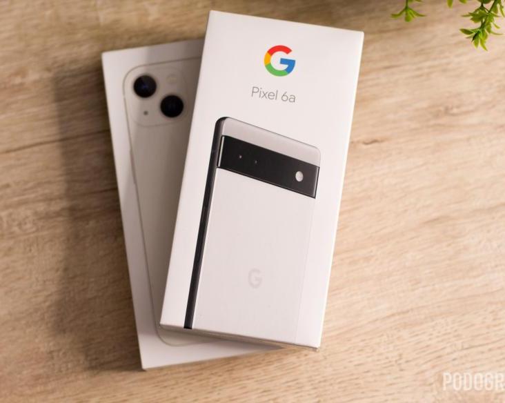 Психанул и перешел с iPhone 13 mini на огромный Google Pixel 6a и Galaxy Watch. Прощай, Яблоко