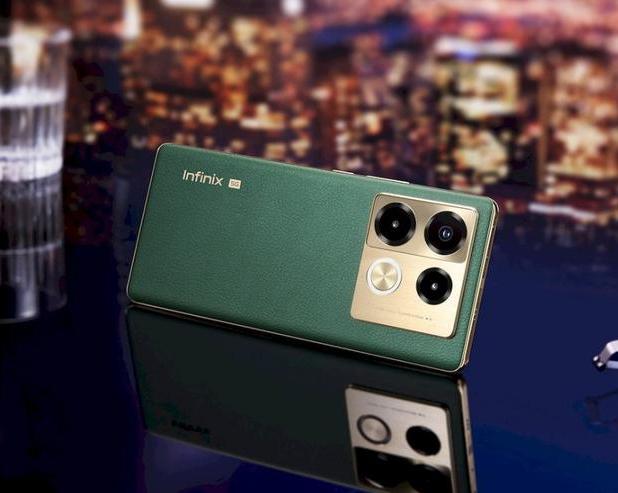 Разбираем новую линейку Infinix Note 40 с магнитной зарядкой. Чем смартфоны отличаются друг от друга