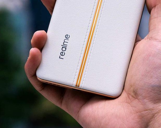 Realme GT 7 получит аккумулятор на 7000 мАч